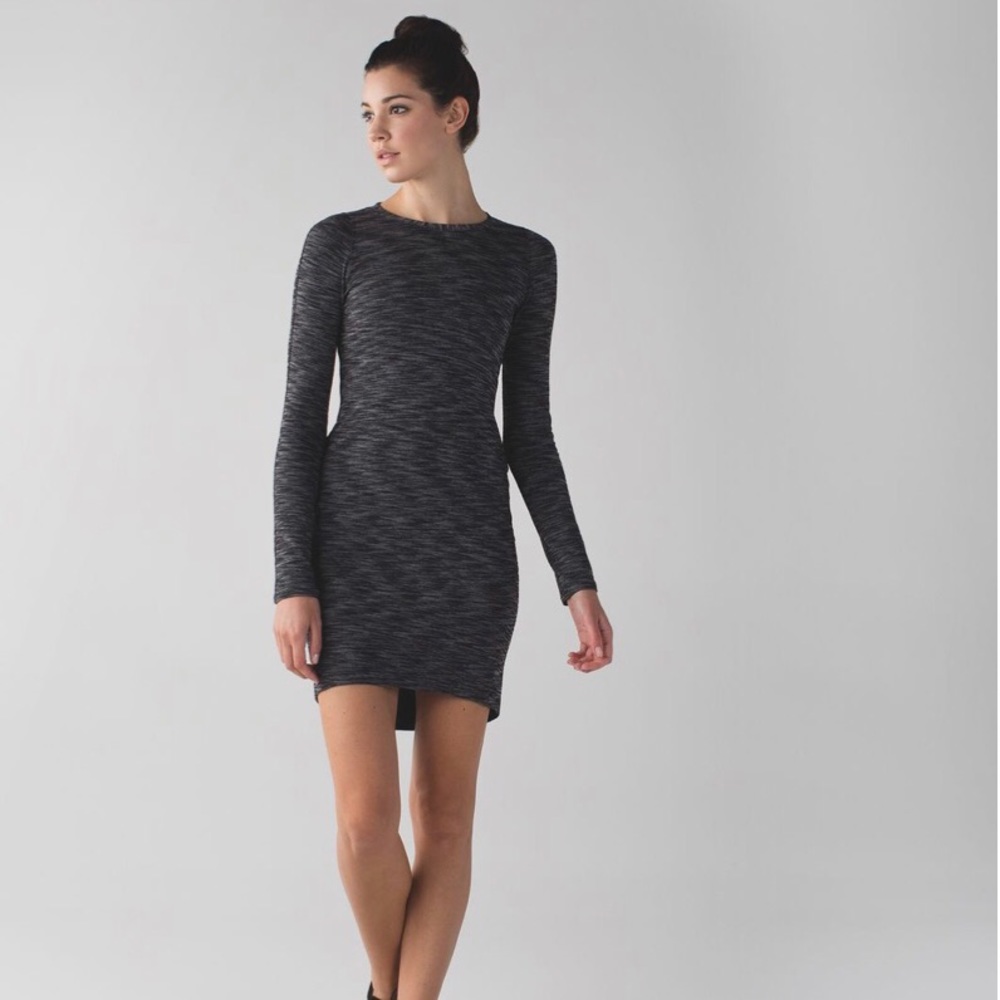 Lululemon &go Where-To long sleeve, size 6